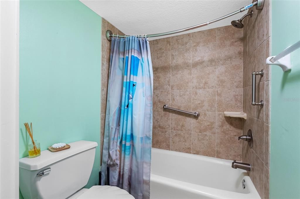 For Sale: $724,000 (2 beds, 2 baths, 1065 Square Feet)