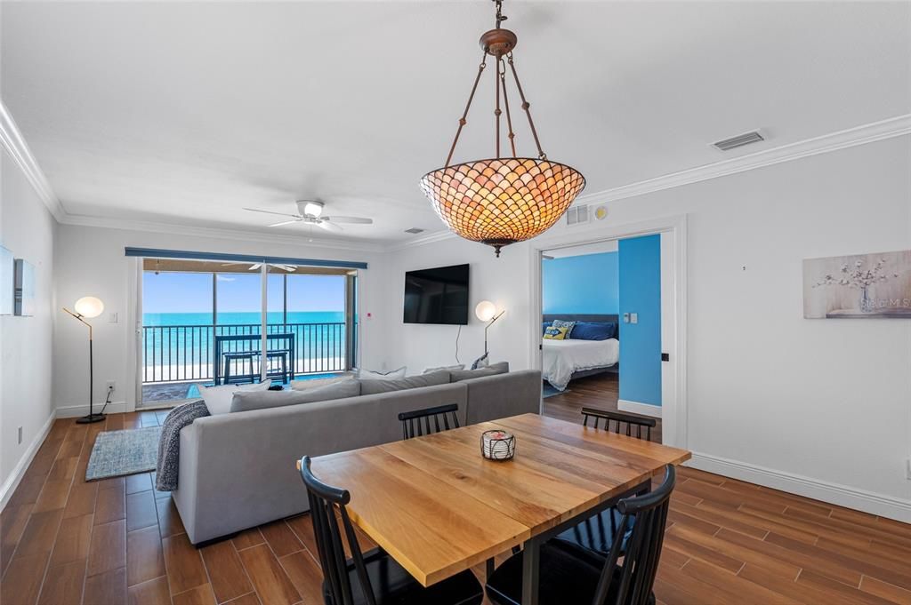 For Sale: $724,000 (2 beds, 2 baths, 1065 Square Feet)