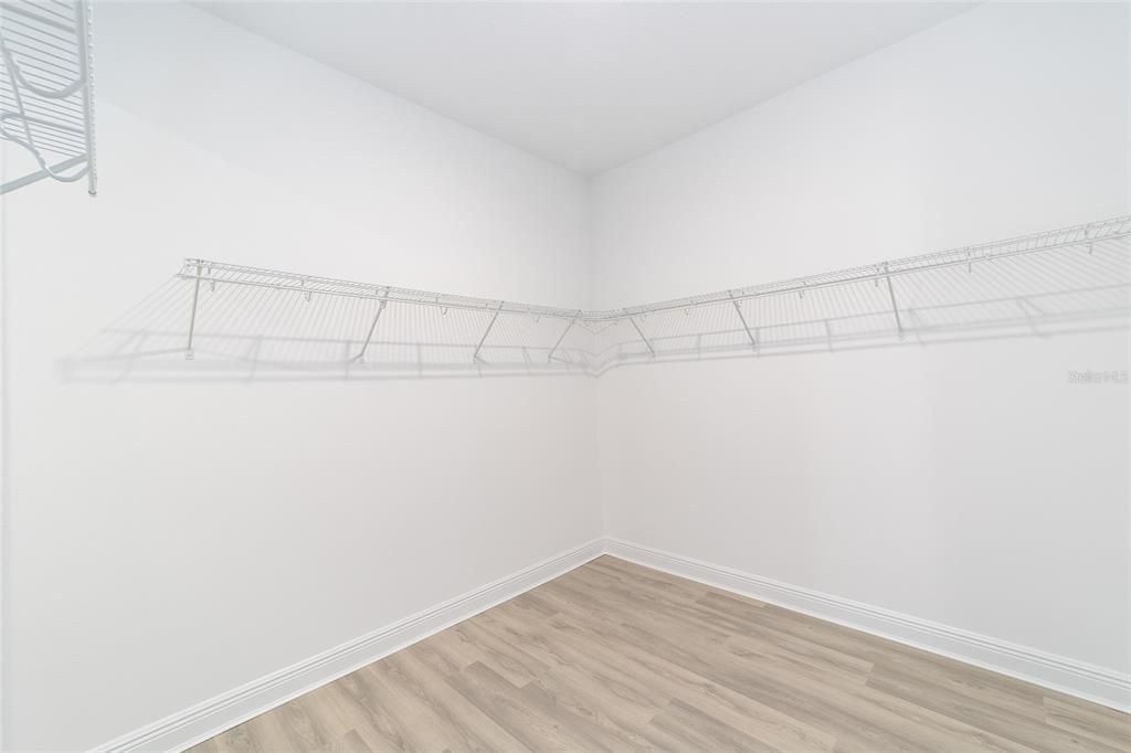 For Sale: $456,960 (2 beds, 2 baths, 2019 Square Feet)