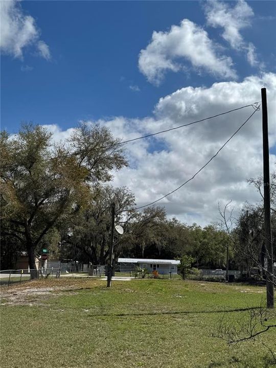 待售: $180,000 (0.35 acres)