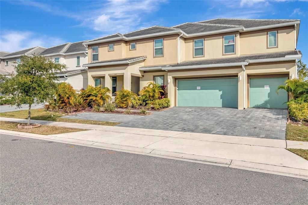 For Sale: $1,950,000 (15 beds, 15 baths, 6255 Square Feet)