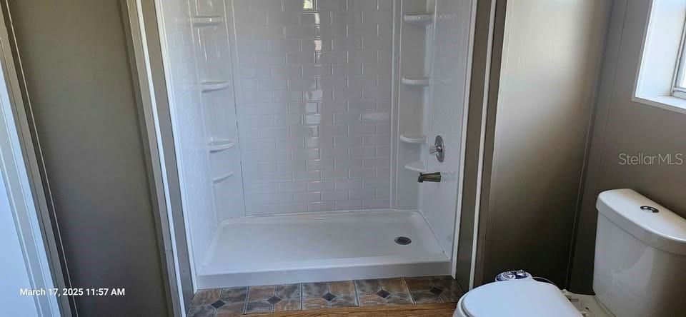Activo con contrato: $259,000 (4 camas, 2 baños, 1620 Pies cuadrados)