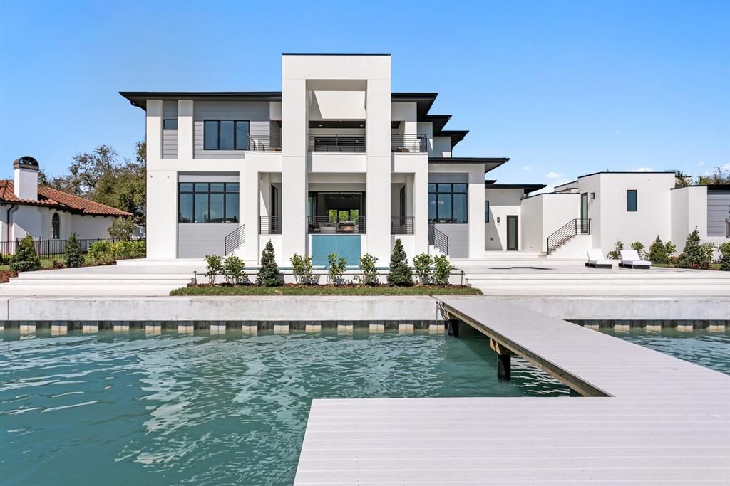 For Sale: $8,950,000 (4 beds, 5 baths, 5405 Square Feet)