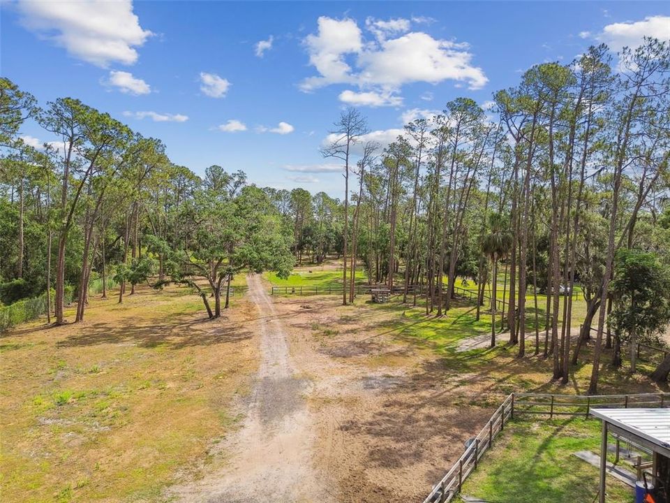 待售: $1,000,000 (11.05 acres)