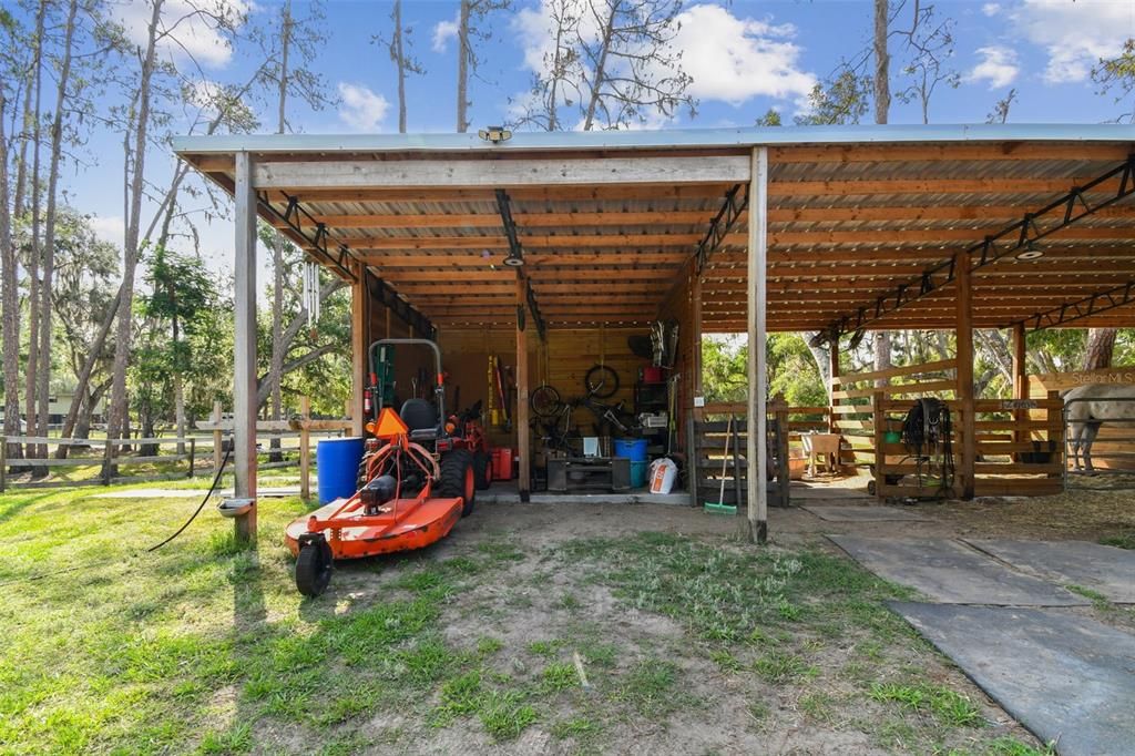 待售: $1,000,000 (11.05 acres)