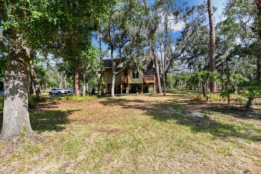 待售: $1,000,000 (11.05 acres)