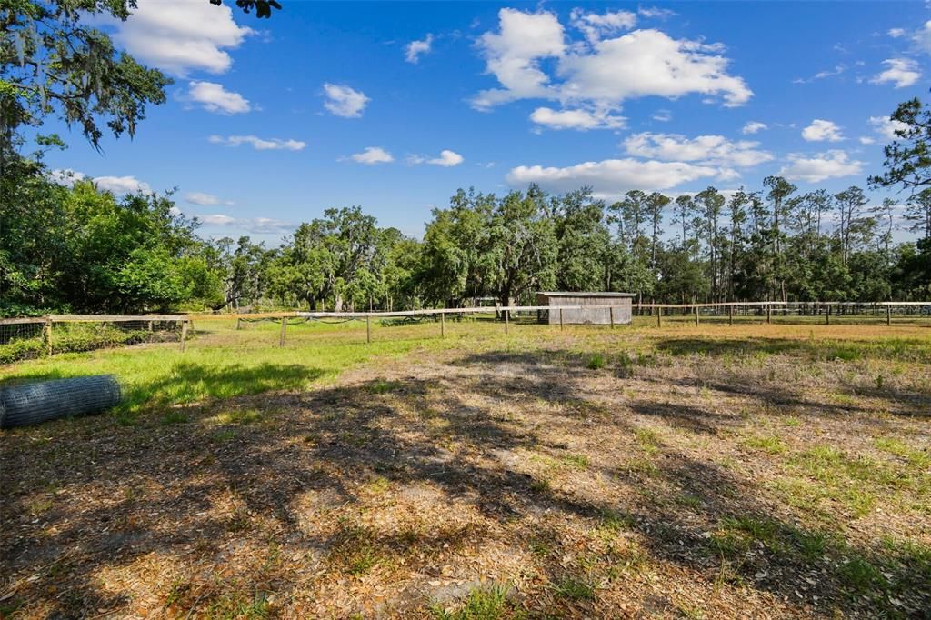 待售: $1,000,000 (11.05 acres)