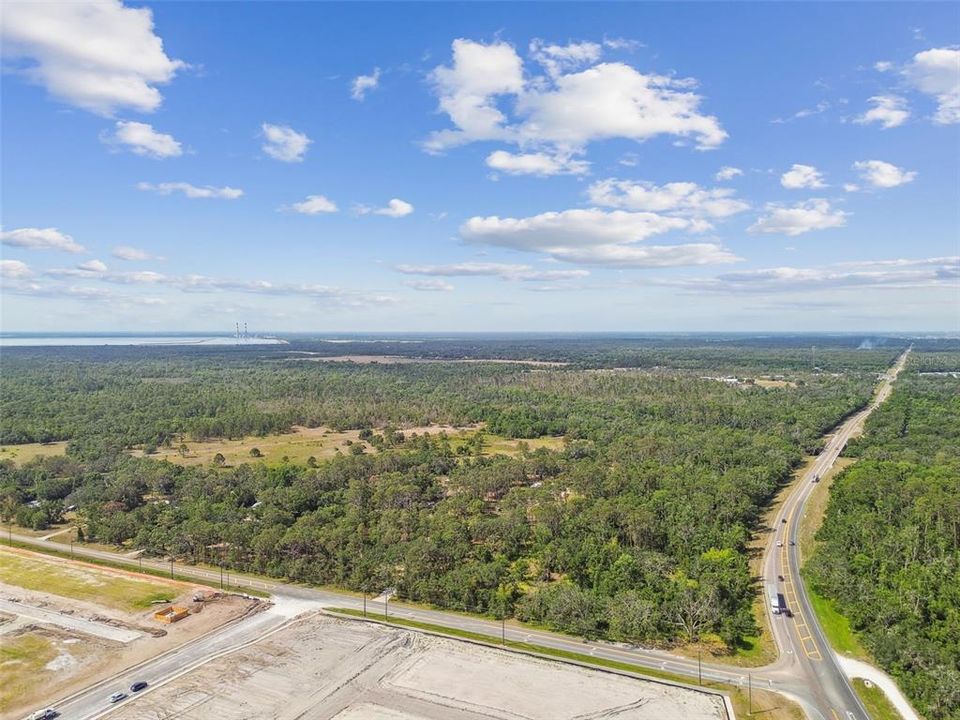 待售: $1,000,000 (11.05 acres)