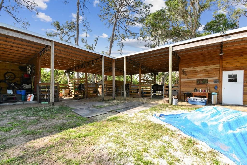 待售: $1,000,000 (11.05 acres)