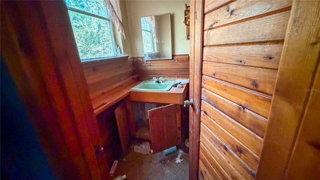 Activo con contrato: $150,000 (3 camas, 2 baños, 1848 Pies cuadrados)