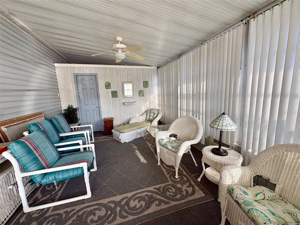 For Sale: $140,000 (2 beds, 2 baths, 1234 Square Feet)