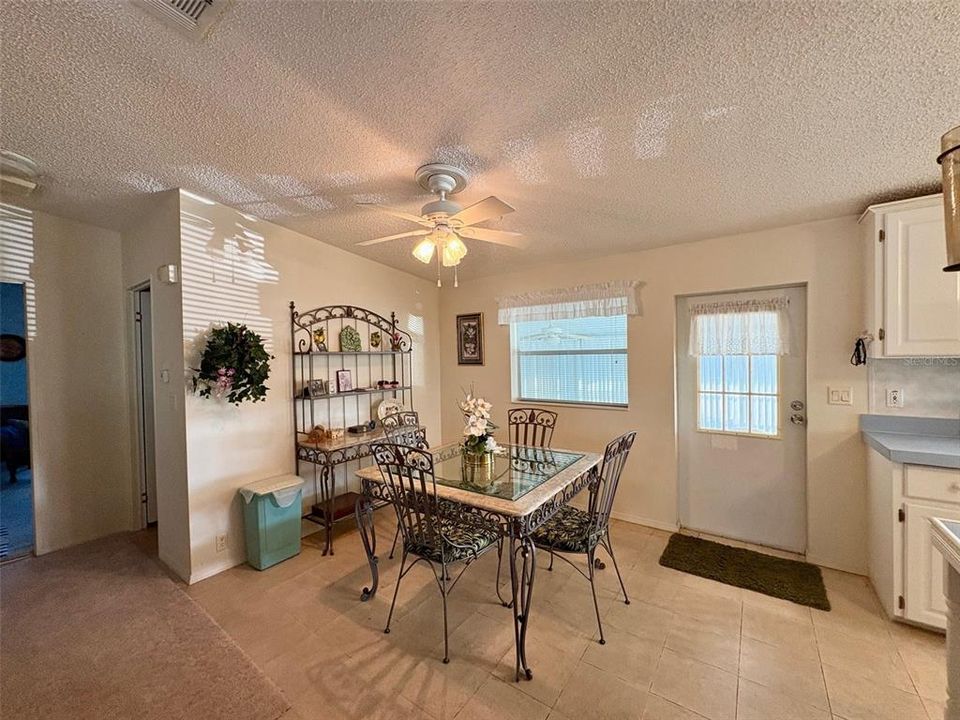 For Sale: $140,000 (2 beds, 2 baths, 1234 Square Feet)