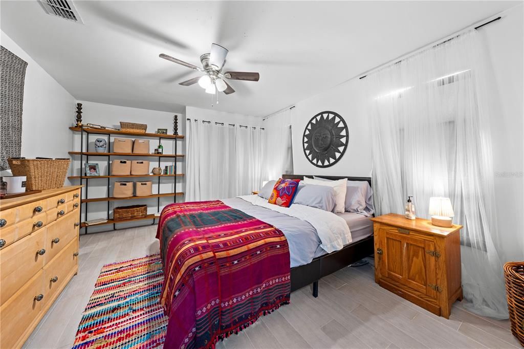 En Venta: $315,000 (3 camas, 2 baños, 1688 Pies cuadrados)
