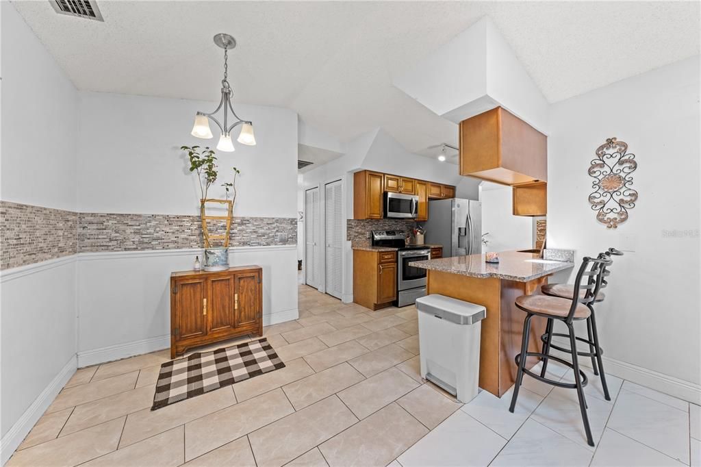 En Venta: $315,000 (3 camas, 2 baños, 1688 Pies cuadrados)