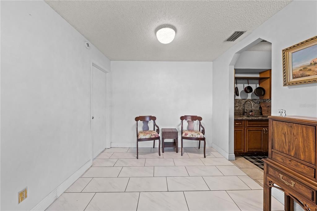 En Venta: $315,000 (3 camas, 2 baños, 1688 Pies cuadrados)
