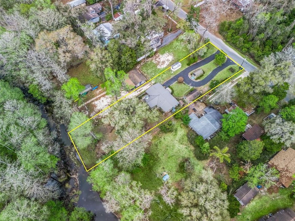 На продажу: $264,900 (2 спален, 1 ванн, 1024 Квадратных фут)