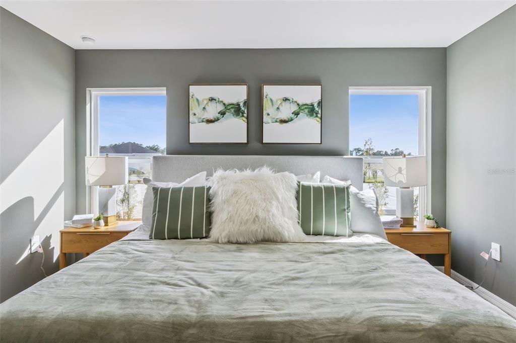 Activo con contrato: $289,990 (4 camas, 2 baños, 1665 Pies cuadrados)