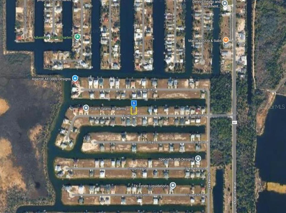 На продажу: $77,999 (0.17 acres)