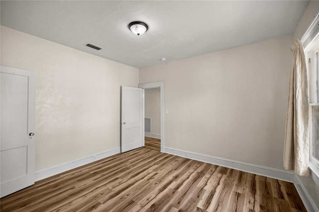 For Sale: $249,900 (3 beds, 2 baths, 1667 Square Feet)