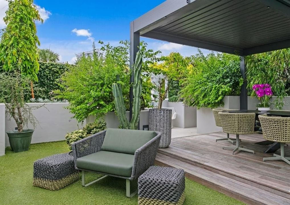 En Venta: $6,750,000 (3 camas, 3 baños, 5090 Pies cuadrados)