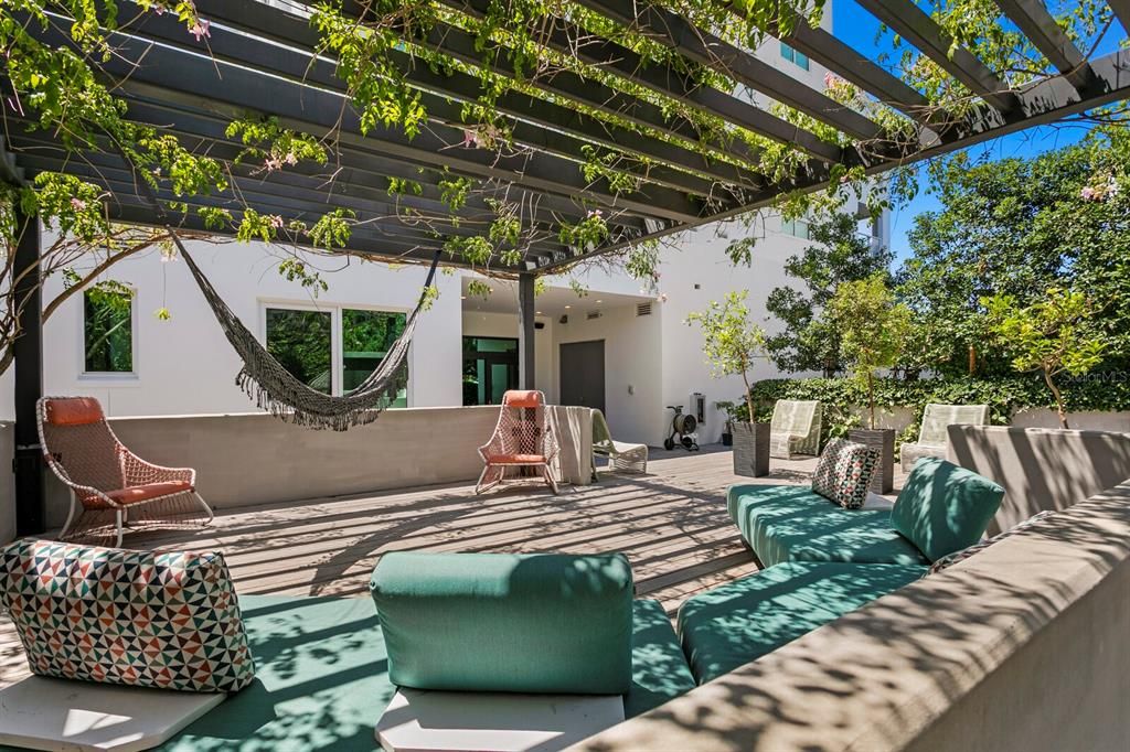 En Venta: $6,750,000 (3 camas, 3 baños, 5090 Pies cuadrados)