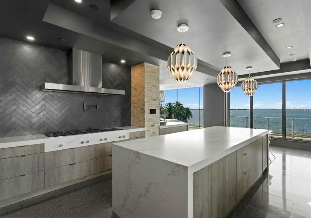En Venta: $6,750,000 (3 camas, 3 baños, 5090 Pies cuadrados)