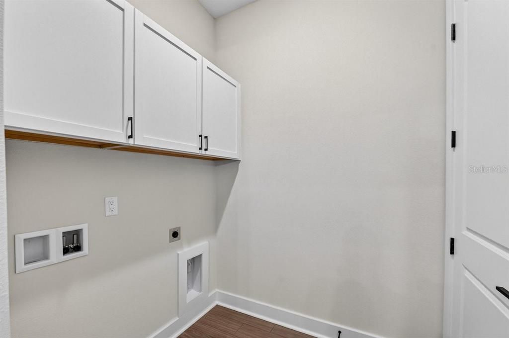 En Venta: $499,999 (4 camas, 3 baños, 2336 Pies cuadrados)