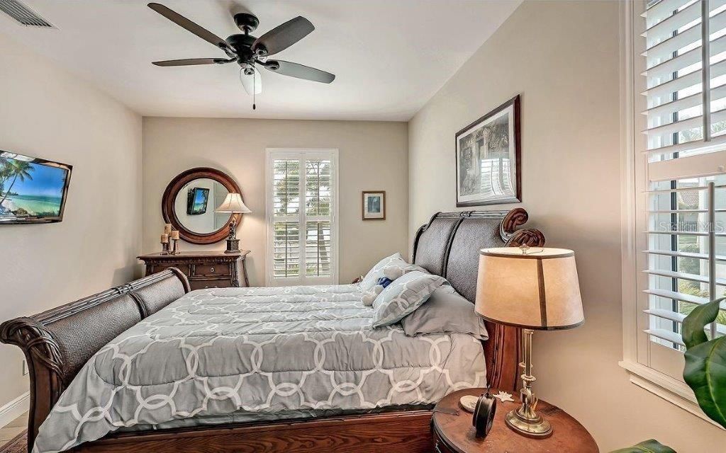 For Sale: $3,150,000 (3 beds, 3 baths, 2665 Square Feet)