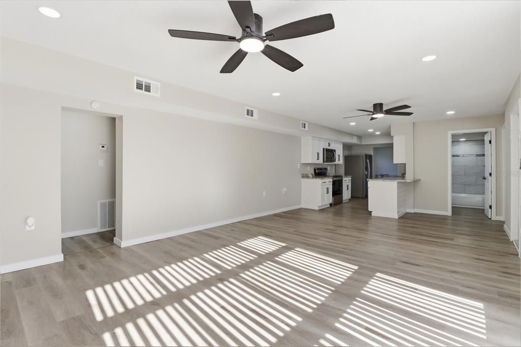 Active With Contract: $219,990 (5 beds, 2 baths, 1969 Square Feet)