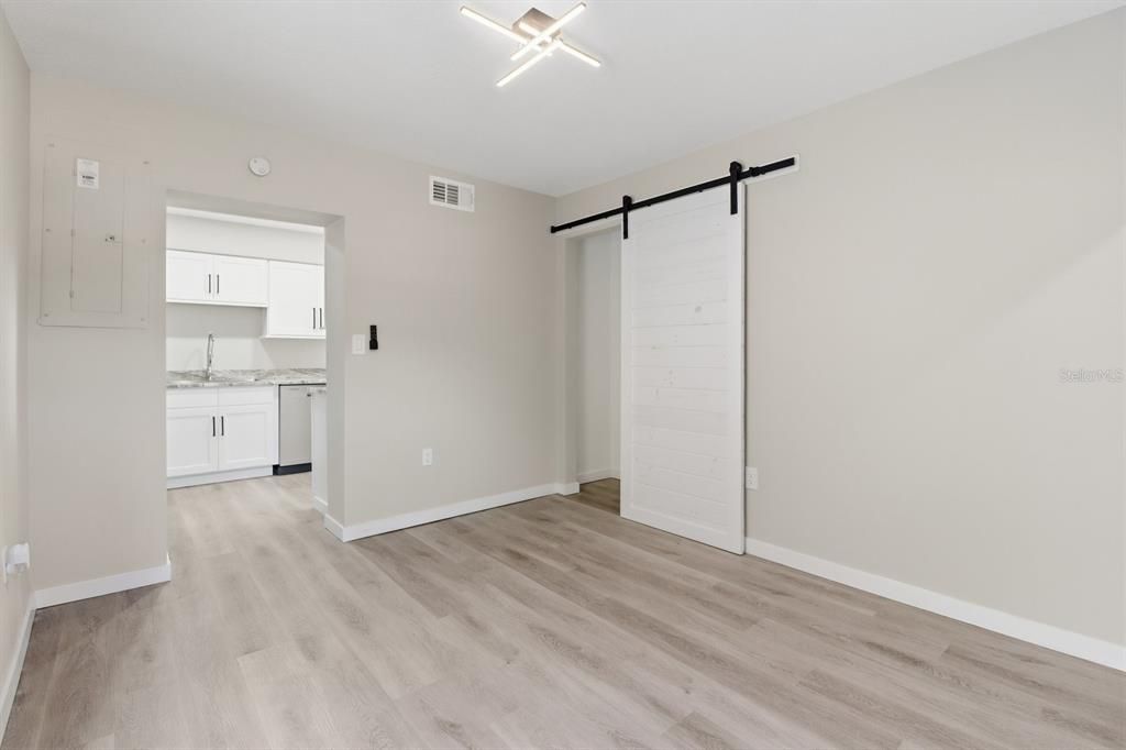 Active With Contract: $219,990 (5 beds, 2 baths, 1969 Square Feet)