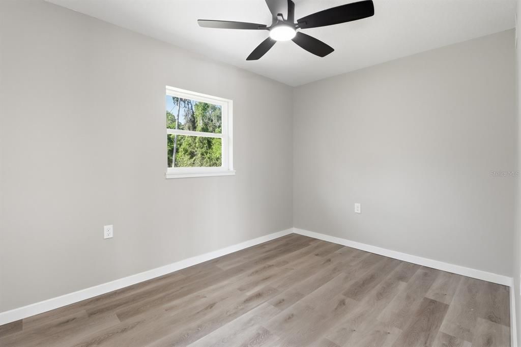 Active With Contract: $219,990 (5 beds, 2 baths, 1969 Square Feet)