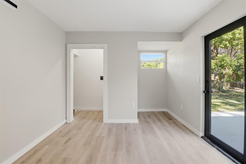 Active With Contract: $219,990 (5 beds, 2 baths, 1969 Square Feet)
