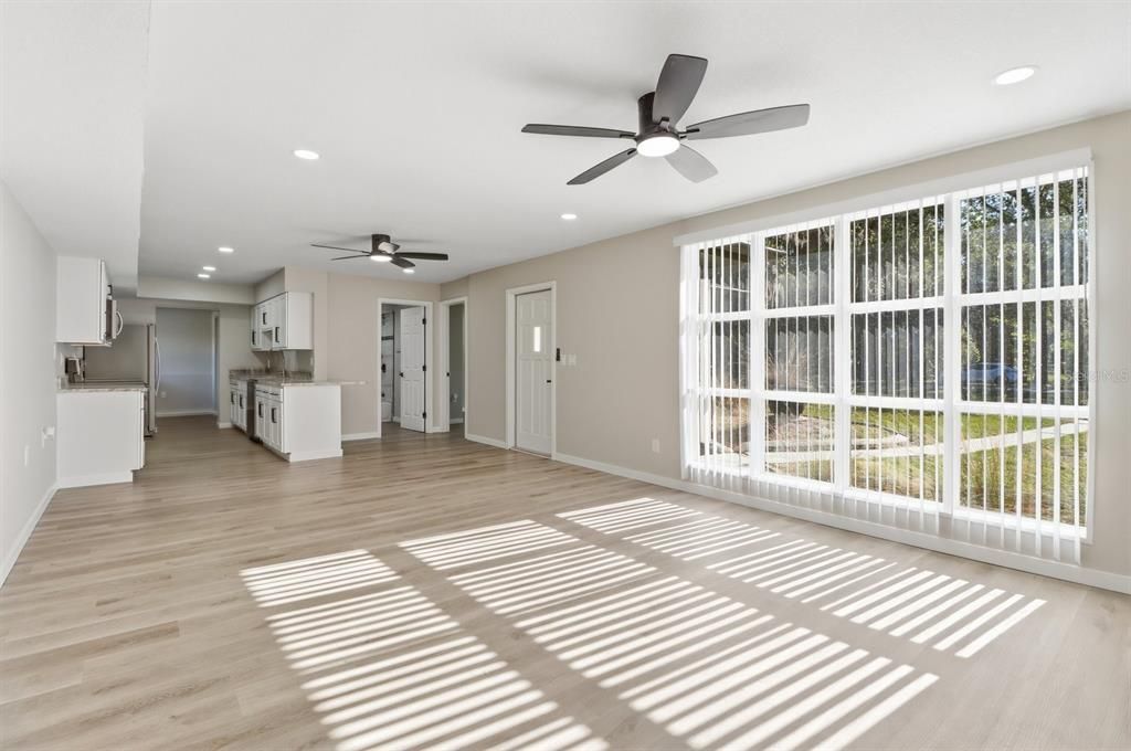 Active With Contract: $219,990 (5 beds, 2 baths, 1969 Square Feet)