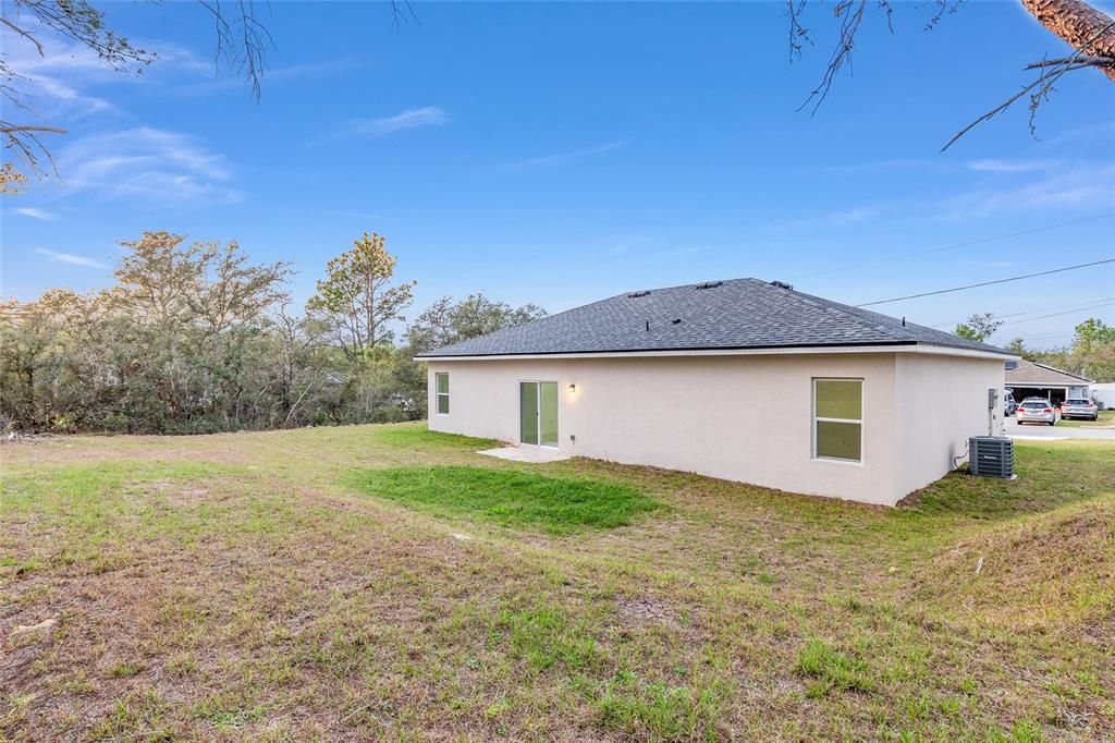 Activo con contrato: $244,900 (4 camas, 2 baños, 1580 Pies cuadrados)
