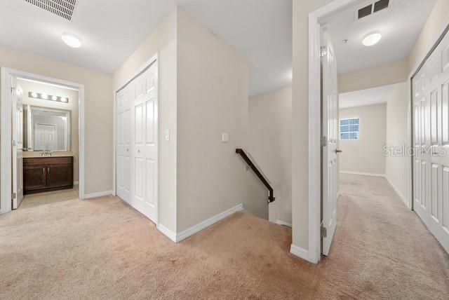 Activo con contrato: $304,000 (4 camas, 2 baños, 1615 Pies cuadrados)