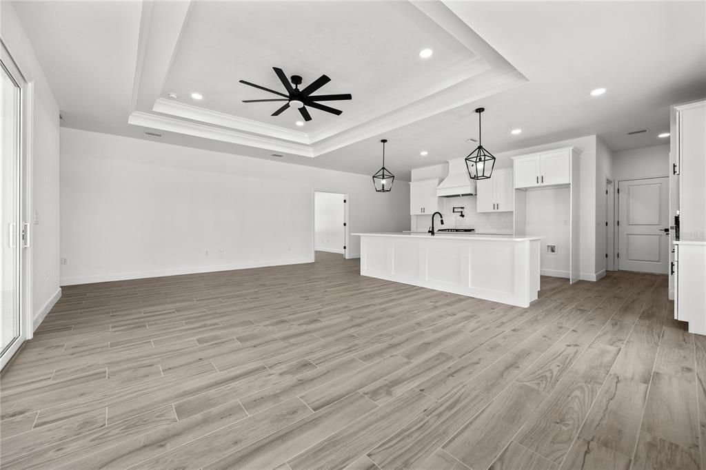 For Sale: $467,900 (3 beds, 2 baths, 1900 Square Feet)