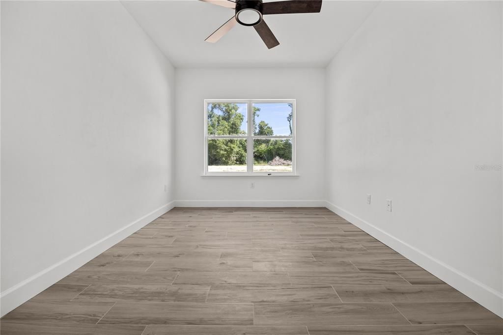 For Sale: $467,900 (3 beds, 2 baths, 1900 Square Feet)