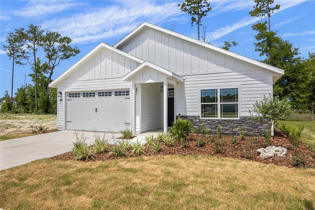 For Sale: $467,900 (3 beds, 2 baths, 1900 Square Feet)