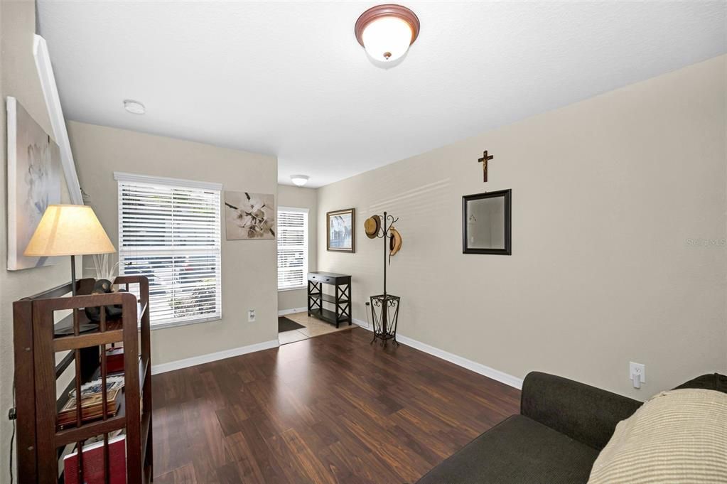 En Venta: $239,000 (2 camas, 2 baños, 1501 Pies cuadrados)