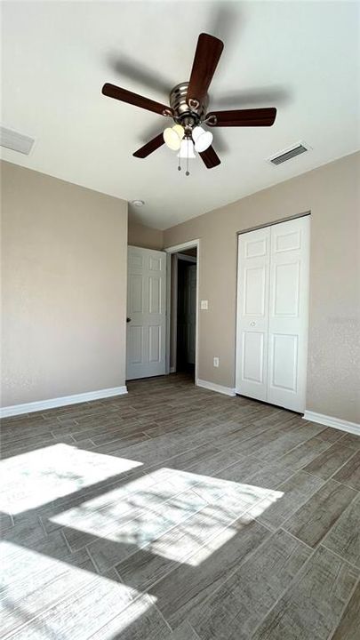 Active With Contract: $1,700 (3 beds, 1 baths, 1238 Square Feet)