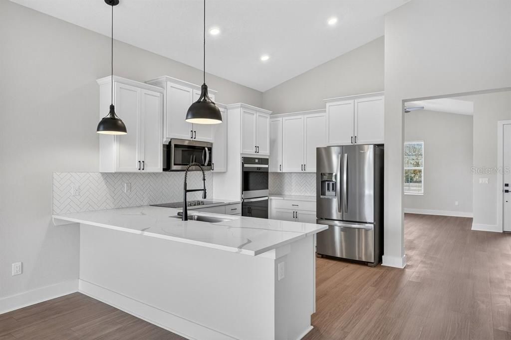 En Venta: $454,900 (4 camas, 2 baños, 1847 Pies cuadrados)
