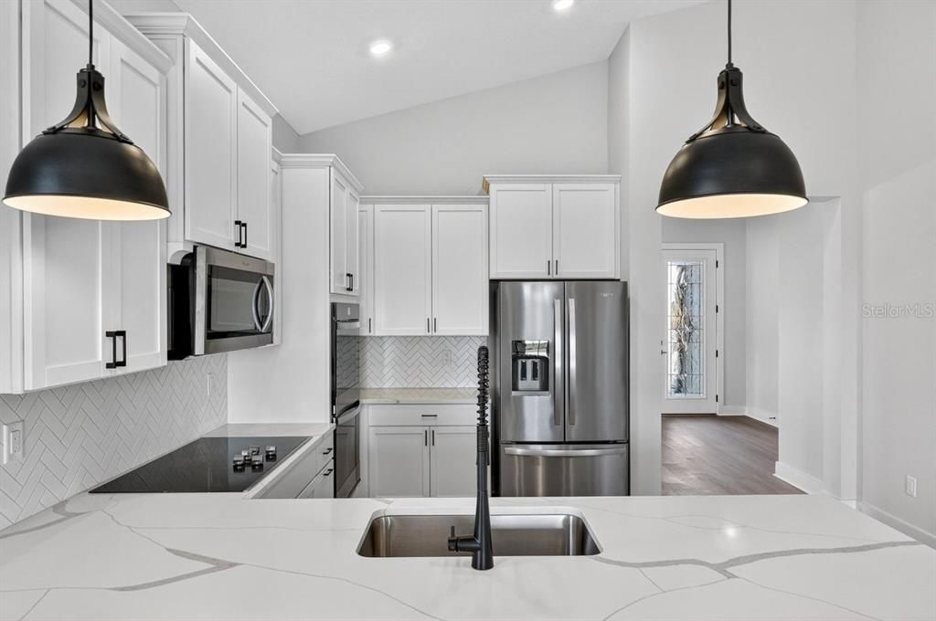 En Venta: $454,900 (4 camas, 2 baños, 1847 Pies cuadrados)