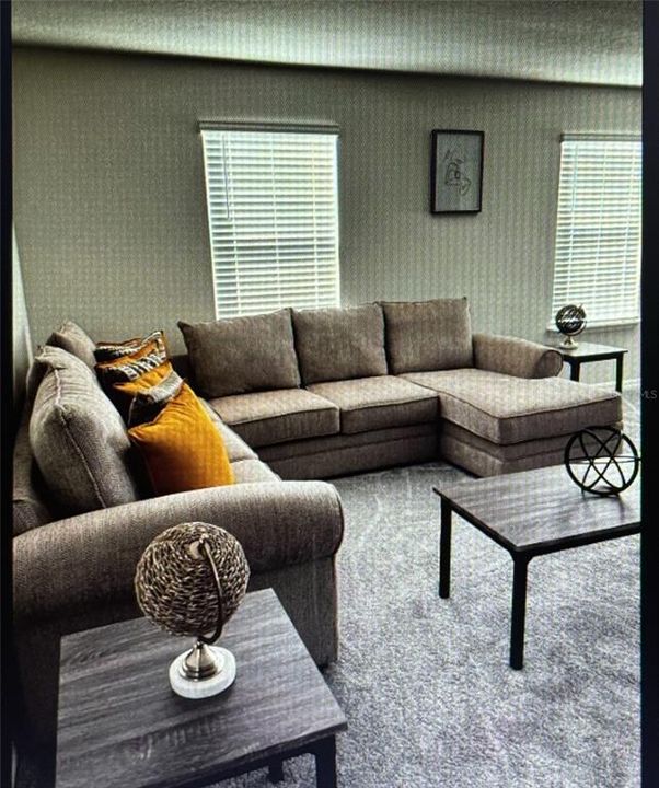 For Rent: $4,250 (6 beds, 4 baths, 3176 Square Feet)