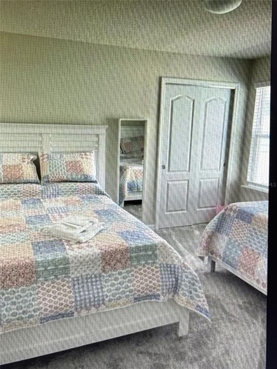 For Rent: $4,250 (6 beds, 4 baths, 3176 Square Feet)
