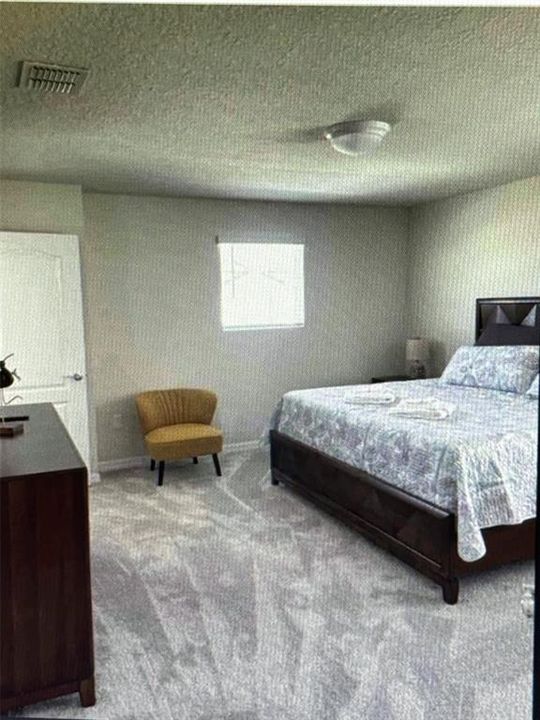 For Rent: $4,250 (6 beds, 4 baths, 3176 Square Feet)