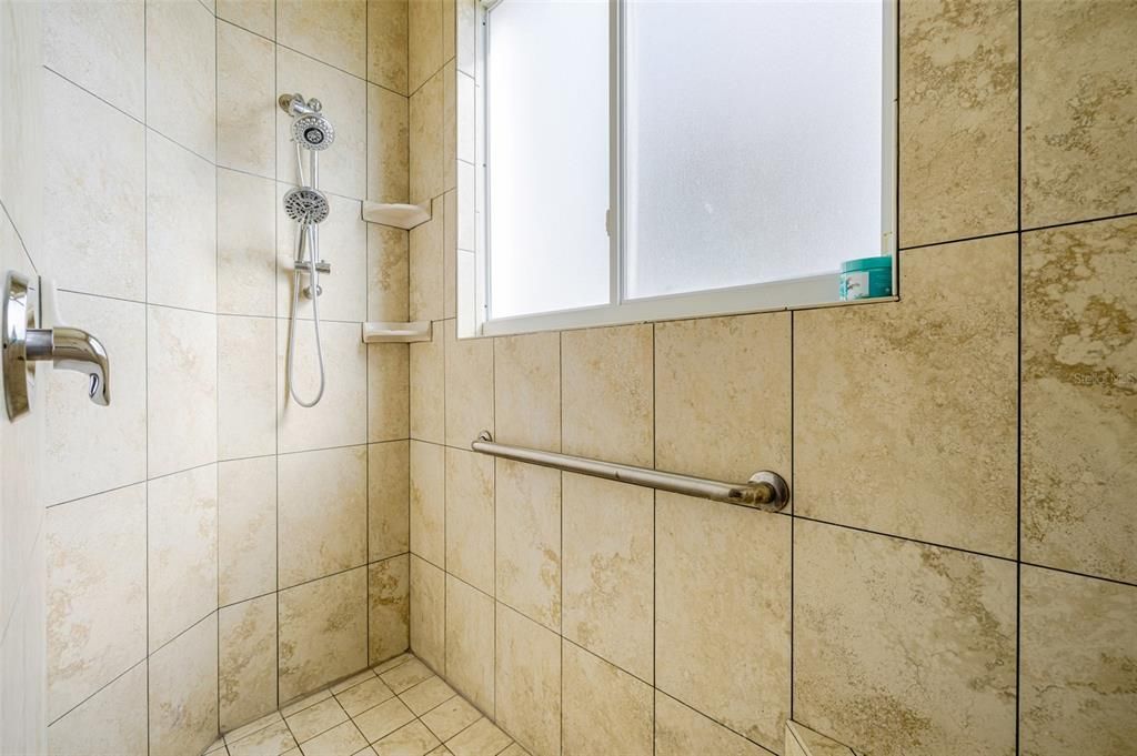 На продажу: $699,000 (3 спален, 2 ванн, 2504 Квадратных фут)