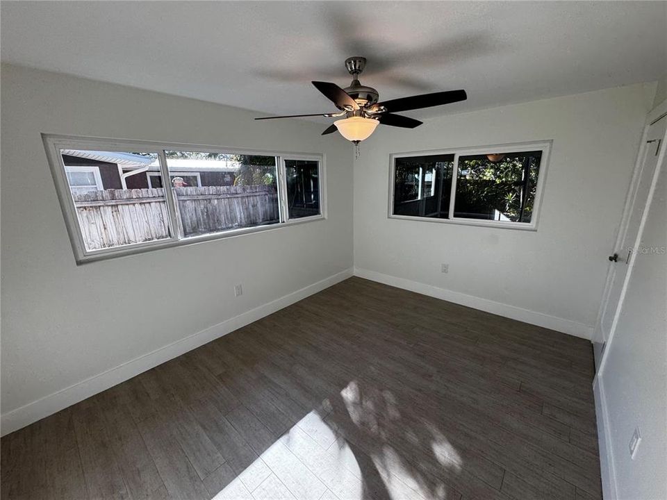 Activo con contrato: $575,000 (3 camas, 2 baños, 1530 Pies cuadrados)