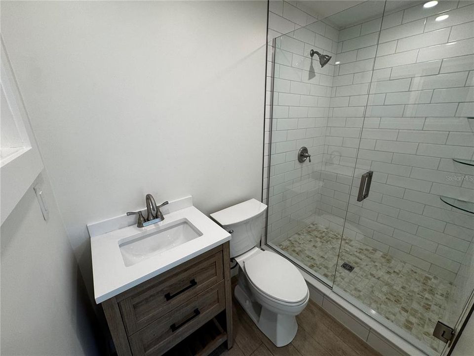 Activo con contrato: $575,000 (3 camas, 2 baños, 1530 Pies cuadrados)