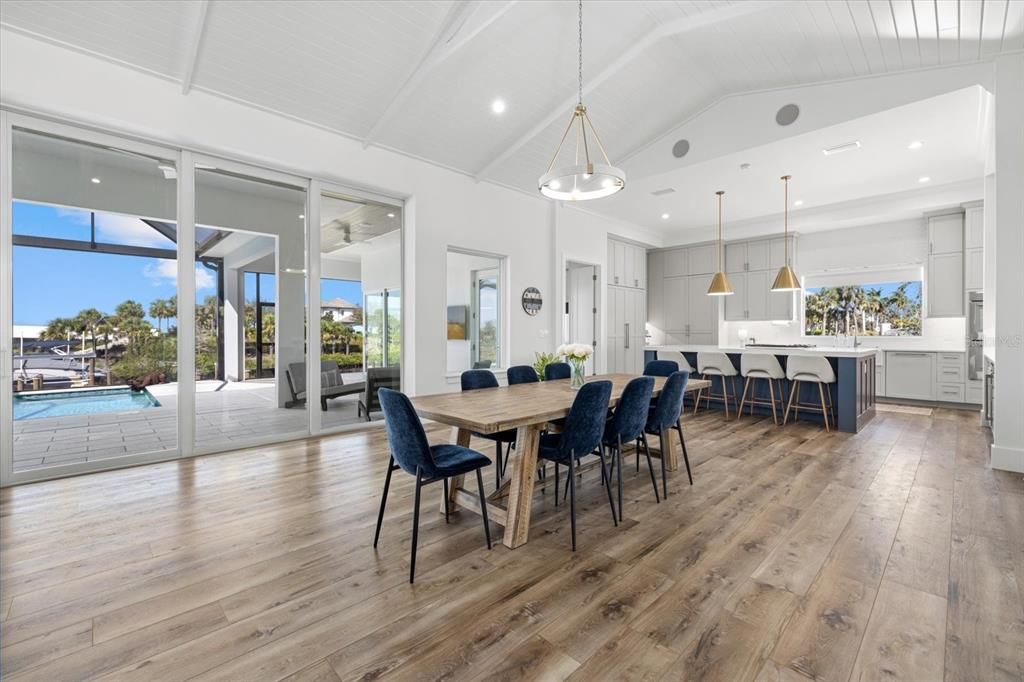 For Sale: $3,348,000 (4 beds, 4 baths, 4209 Square Feet)