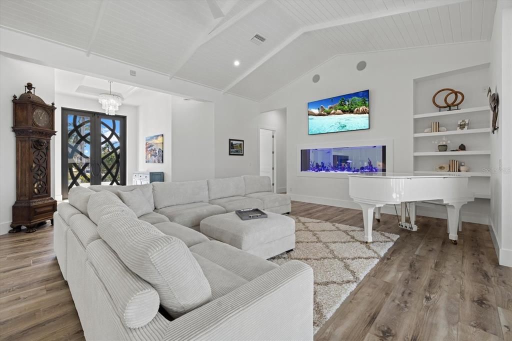 For Sale: $3,348,000 (4 beds, 4 baths, 4209 Square Feet)